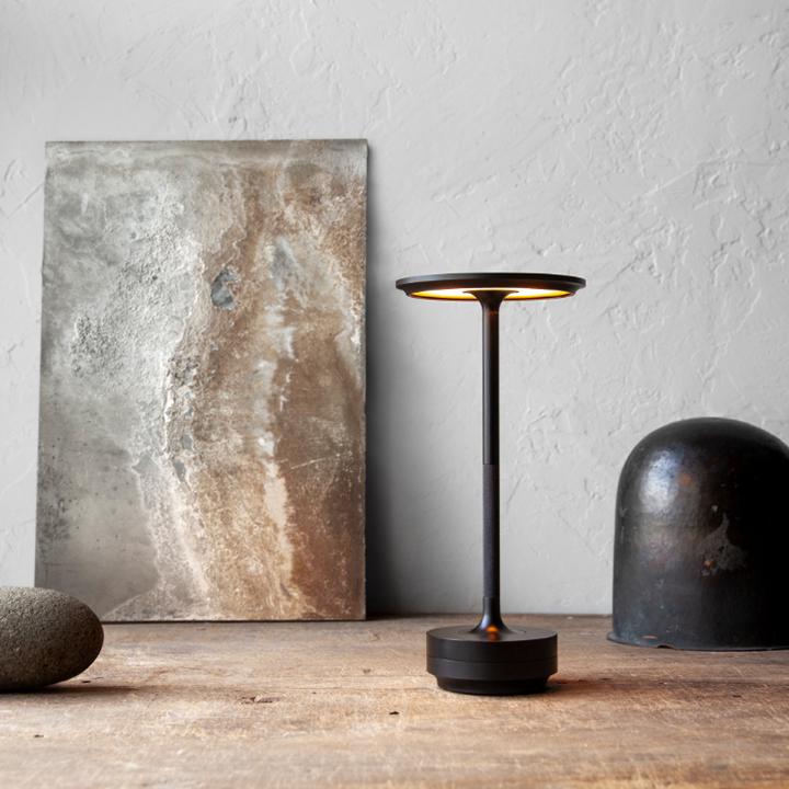 Touch Control Metal Desk Lamp with Four Brightness Stages and 150-Hour Battery