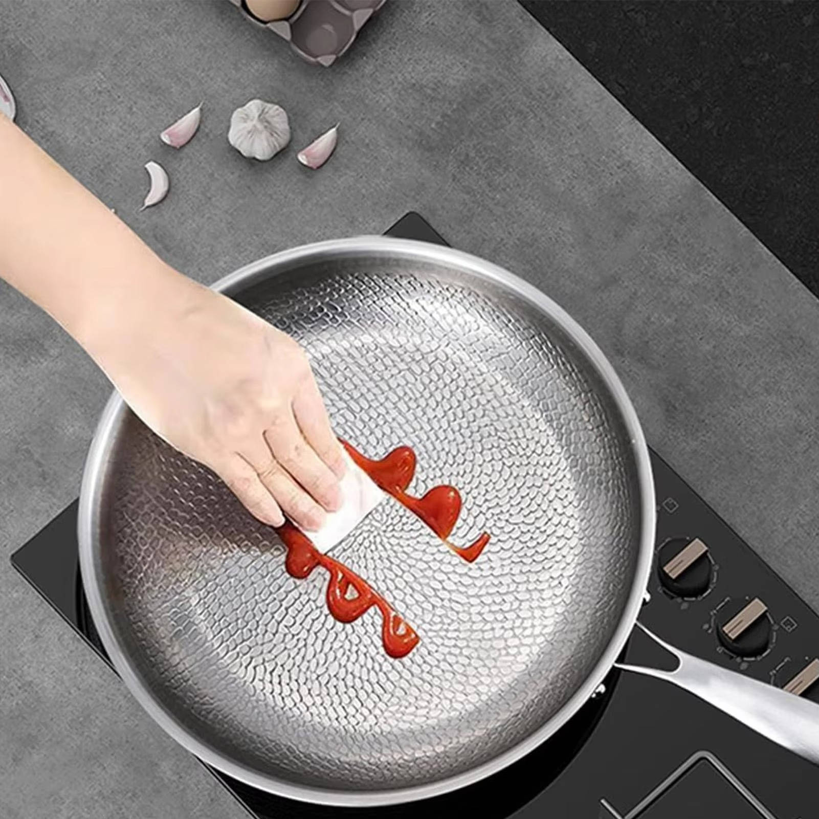 Titanium Steel Skillet with Fish Scale Texture and Thick Bottom for Even Cooking