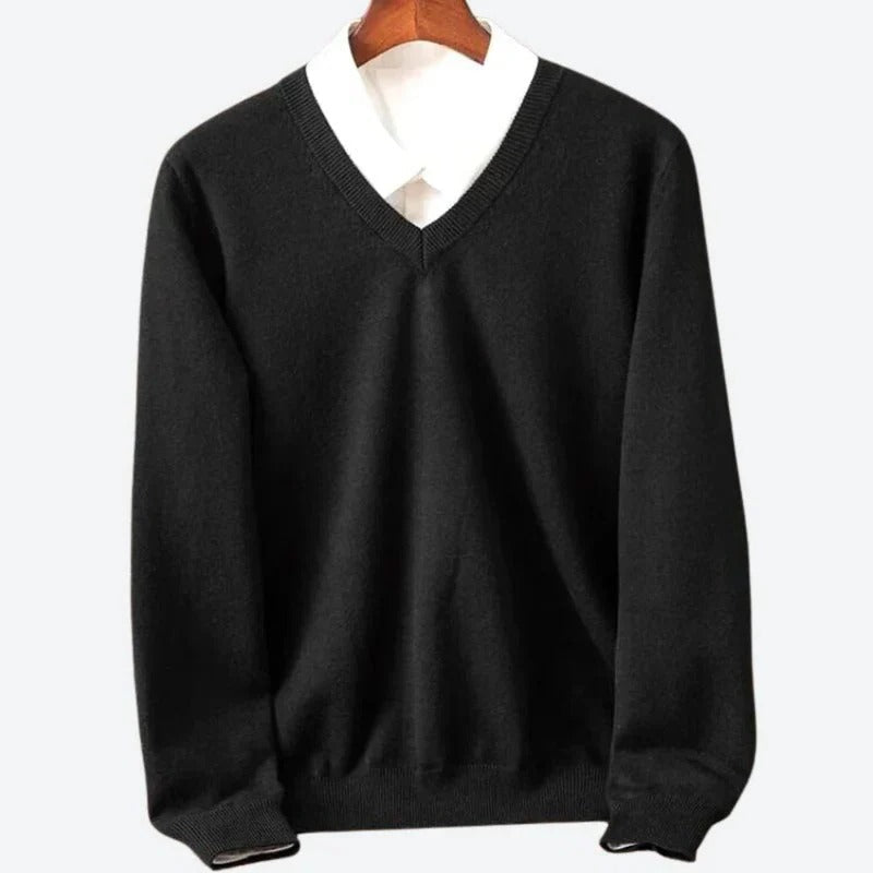 Cashmere Crew Neck Sweater with Ribbed Cuffs and Temperature Control