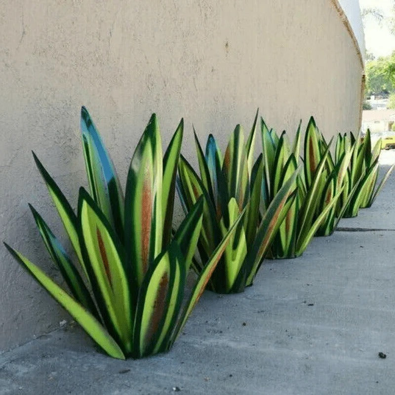 Handmade Solar Agave Light with Automatic Dusk Activation and Weatherproof Design
