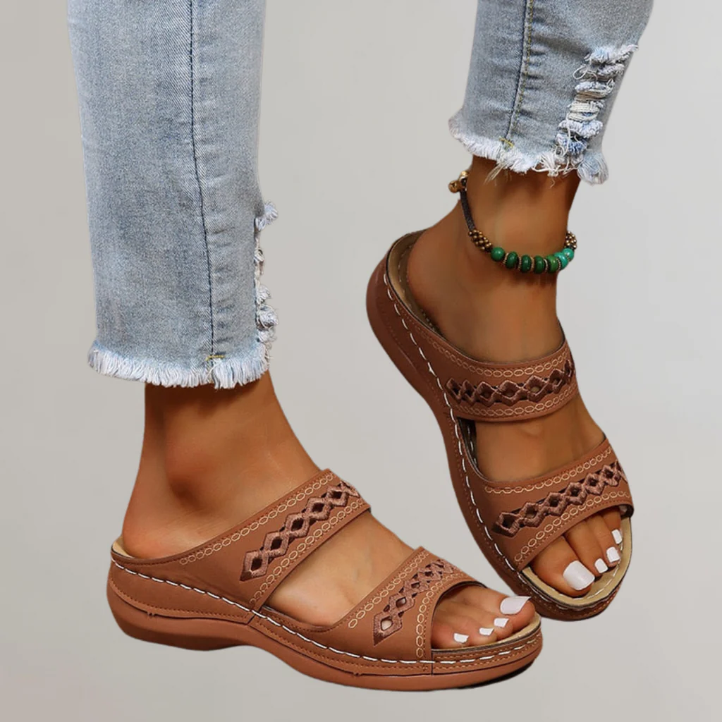 Women's Platform Sandals with Contoured Footbed and Open Toe Design