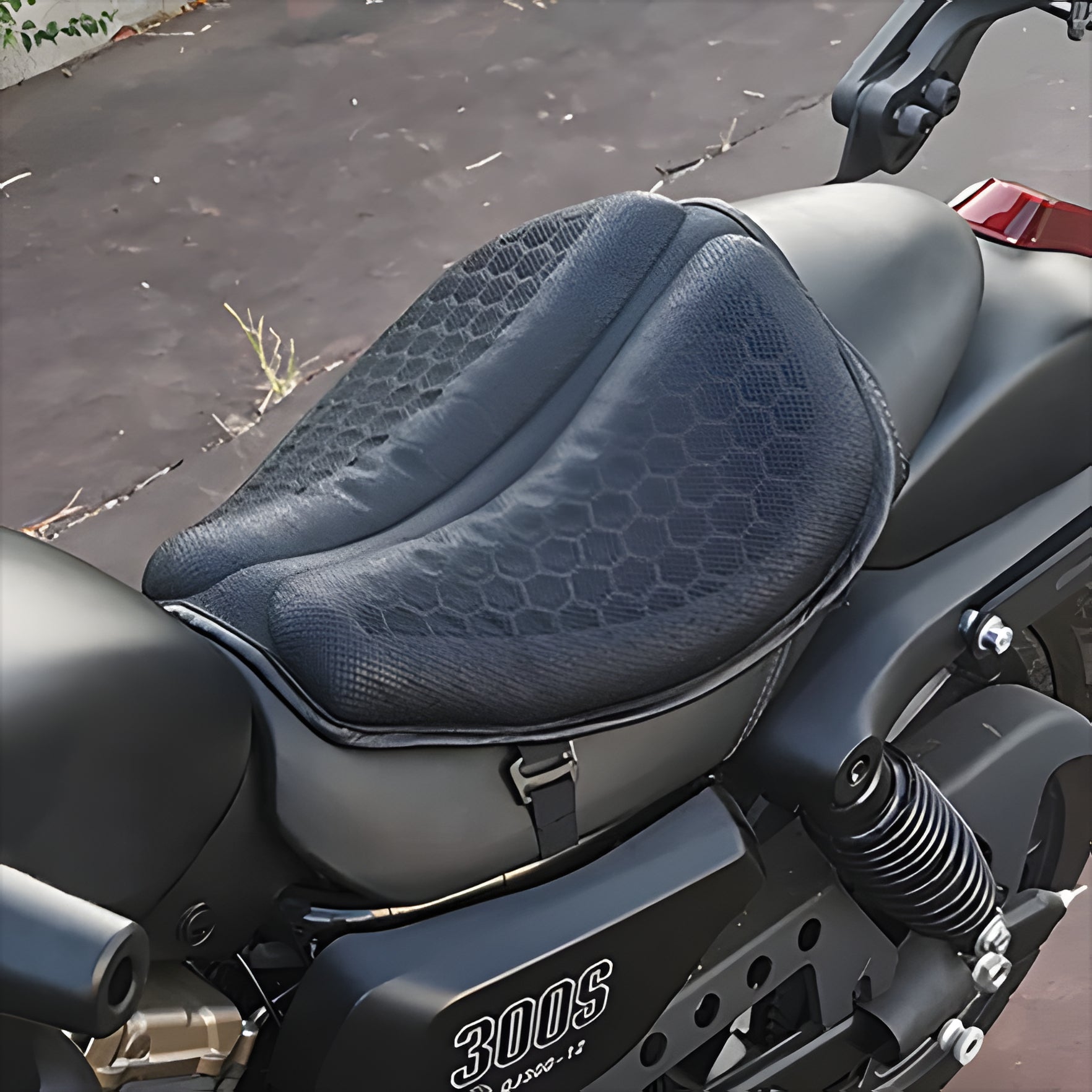 Gel Motorcycle Seat Cushion with Honeycomb Interior and Anti-Slip Base, Petal Design
