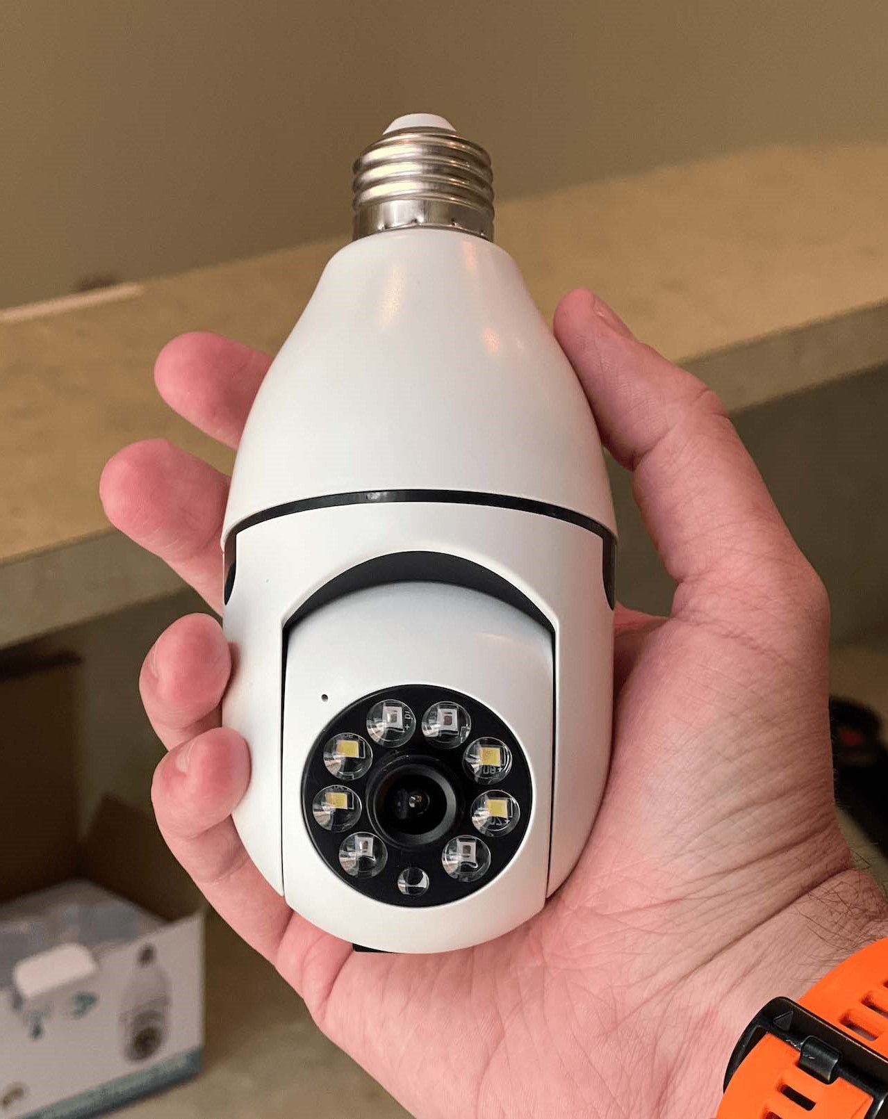 360 Degree Rotating Light Bulb Camera with 1080p HD and Night Vision