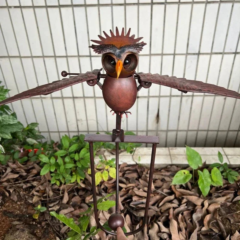 Wind Activated Metal Bird Garden Decoration with Flapping Wings and Ground Stake