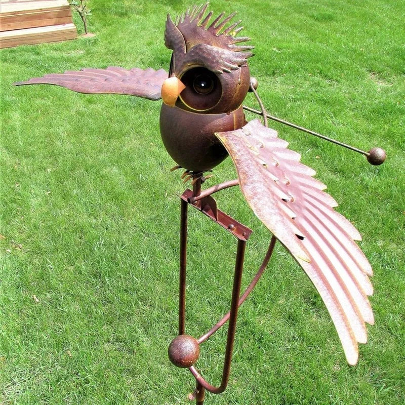 Wind Activated Metal Bird Garden Decoration with Flapping Wings and Ground Stake