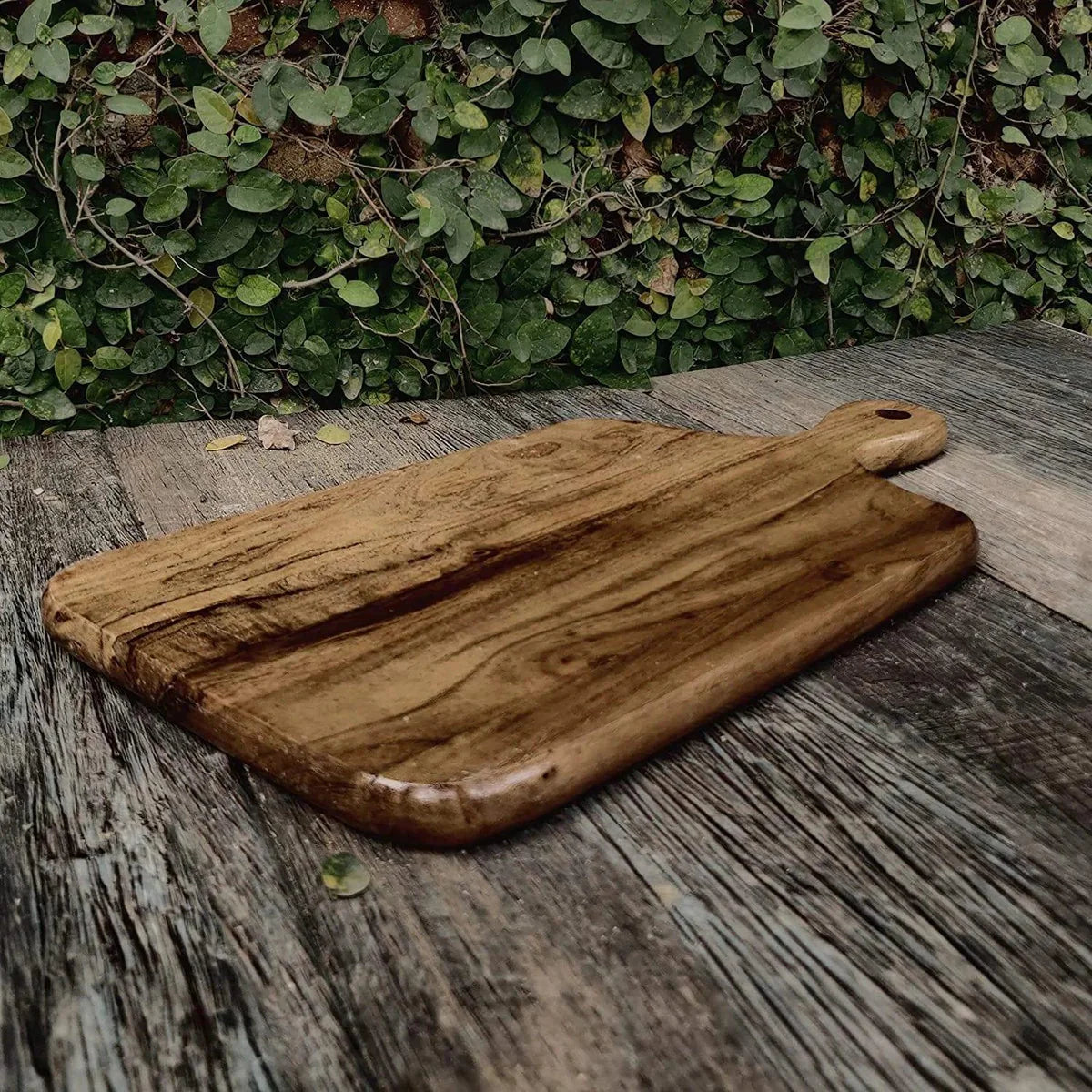 Rustic Grain Acacia Wood Cutting Board Natural Finish 1-Piece, Kitchen Accessories
