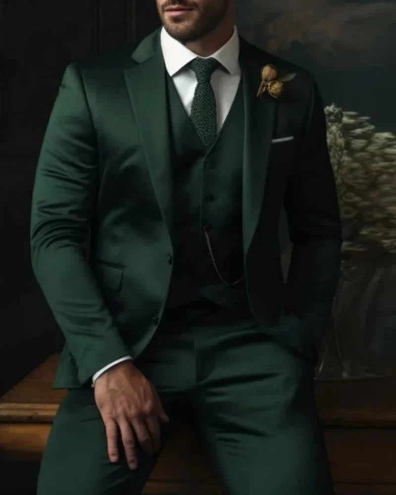Men's Slim Fit Three Piece Suit with Woven Blend Fabric and Structured Shoulders
