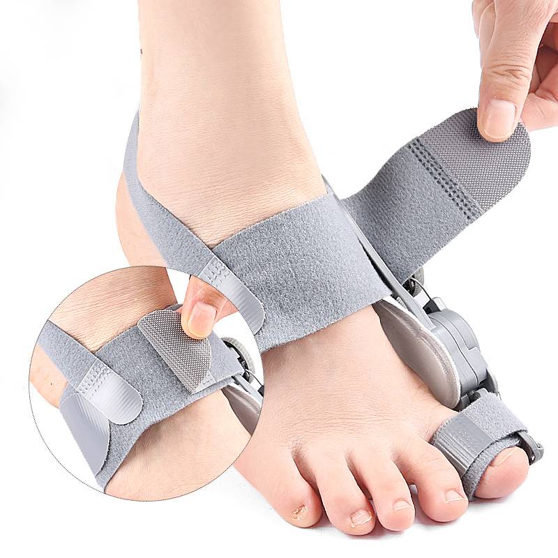 Adjustable Toe Spacer with Hinge Joint and Silicone Cushioning, Universal Fit