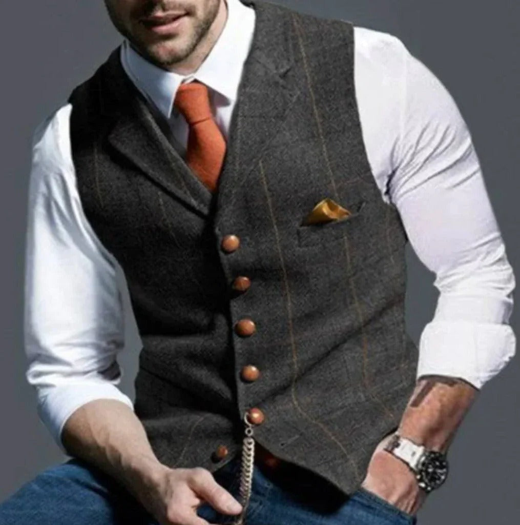 Men's Waistcoat with Six Button Closure and Slim Fit Tailoring