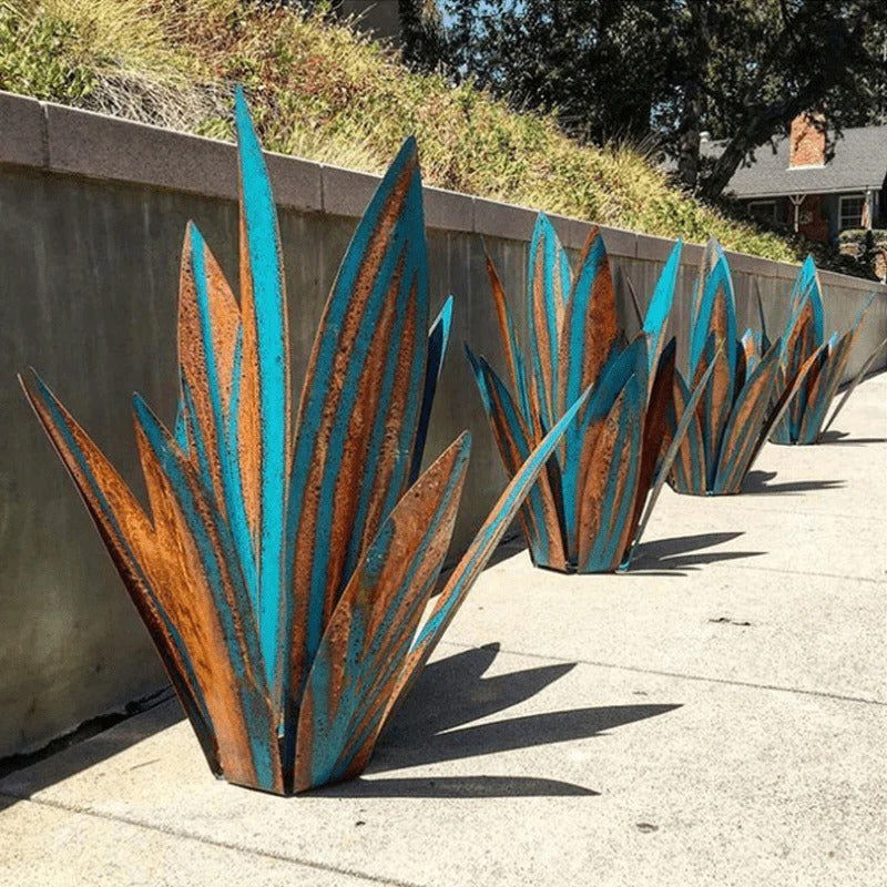 Handmade Solar Agave Light with Automatic Dusk Activation and Weatherproof Design