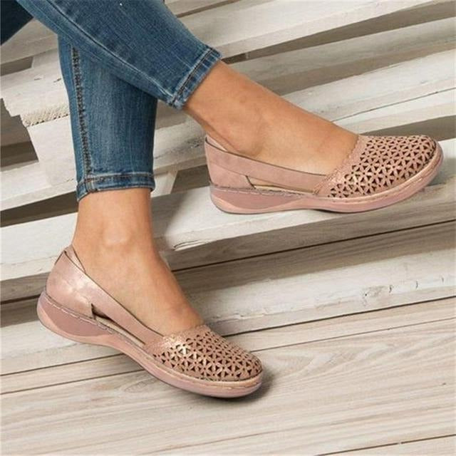 Wide Toe Box Moccasin Flats with Cushioned Insoles and Non-Slip Sole