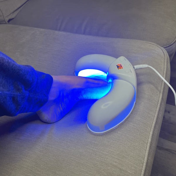 LED Nail Therapy Device with Dual Wavelength Light and Seven Minute Sessions