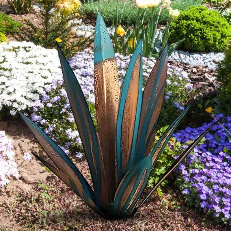 Metal Agave Plant with Rust Finish for Patios and Indoor Corners