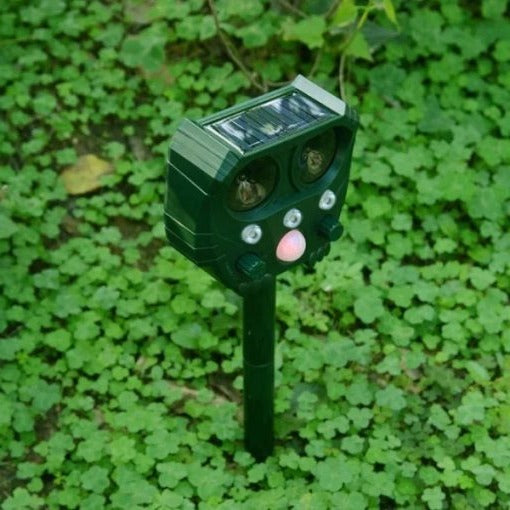 Solar Powered Snake Repeller with Motion Sensor and Flashing Light