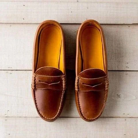 Women's Vintage Slip-On Loafers with Round Toe and Low Heel, All-Season Casual
