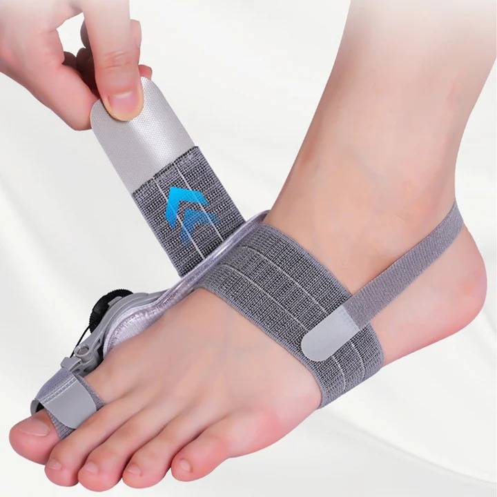 Adjustable Toe Spacer with Hinge Joint and Silicone Cushioning, Universal Fit
